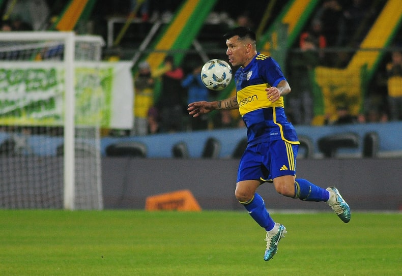 Gary Medel, in a Boca match