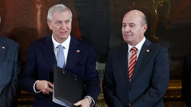 Duro revés para gobierno y empresas: TC rechaza reclamo en contra de artículo de reconexión de servicios básicos en megarreforma
