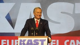 Financial Times califica a José Antonio Kast como el “ultraconservador” que quiere “make Chile great again”