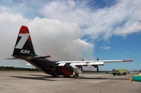 Avión Hércules se suma a los recursos de apoyo para combatir incendio en Puerto Montt