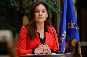 Subsecretaria de RR.EE. destaca arribo de 68 palestinos a Chile: “Acá la solidaridad internacional se expresa”