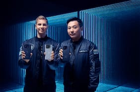 Cómo es el nuevo ROG Phone 9 Pro de ASUS, el teléfono premium que promete jugar como en una consola