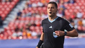 “Yo prefiero no dialogar”: quién es Gustavo Tejera, el polémico árbitro del UC vs. Boca que fue criticado por Juan Tagle