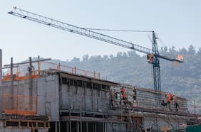 La ley de permisos sectoriales avanza en su implementación: siete instituciones serán supervisadas