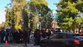 “No puede quedar en la impunidad” y “estuvo encerrada dos horas en un aula”: las reacciones que condenan la agresión a la ministra Lincolao