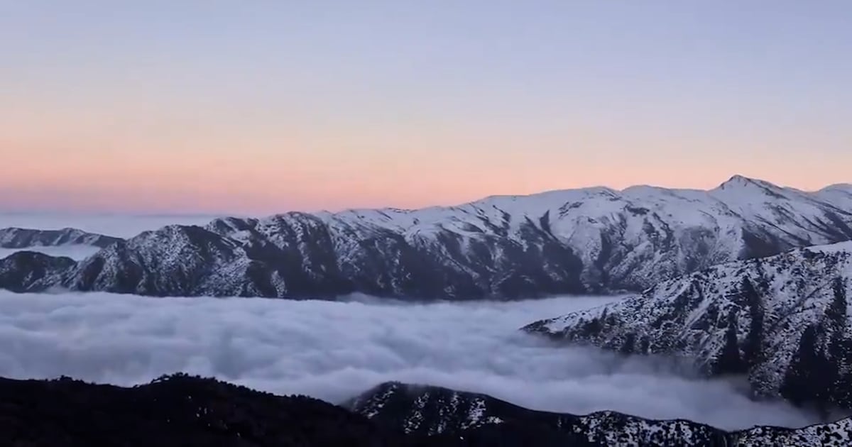 Santiago bajo las nubes: la increíble postal grabada desde Farellones