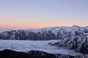 Santiago bajo las nubes: la increíble postal grabada desde Farellones