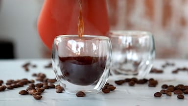 Estudio revela qué efectos tiene el café en tu intestino y cerebro