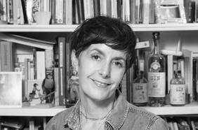 Teresa Undurraga, escritora: “Una empresaria tiene el mismo derecho a escribir un libro que un carnicero”