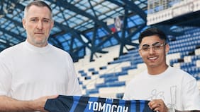 “Prometió no llegar tarde nunca más”: Jordhy Thompson amplía su vínculo con el Orenburg hasta 2030