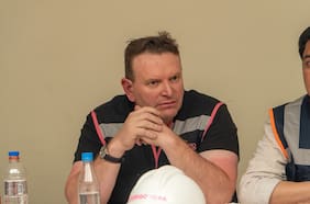 Alcalde de Penco critica al gobierno: “La gente que toma las decisiones está en su casa calentita y se está quemando todo”