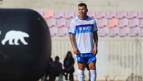 El consejo de histórico de la UC a Gary Medel: “Si yo fuera él, me retiro ahora ya”