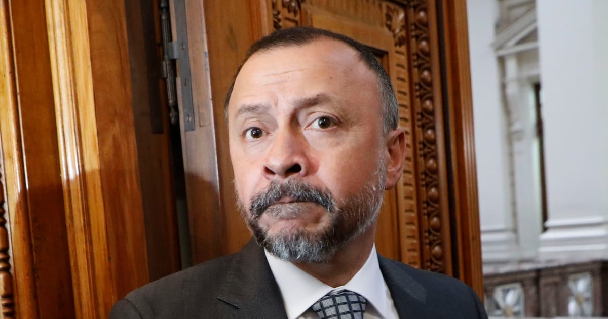 Formalizan a suspendido fiscal Carlos Palma por revelación de secreto en causa por tráfico de drogas: queda con arraigo nacional