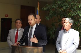 “No vamos a ser cómplices de la inamovilidad e incapacidad”: el portazo de diputados de Chile Vamos a la mesa de seguridad del gobierno