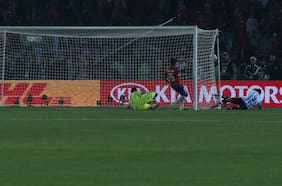 “Fue una ilusión óptica”: Beausejour recuerda el fallo de Higuaín que paralizó a la Roja en la final de la Copa América