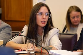 “No queremos más oportunismo”: Vallejo responde a críticas de la oposición hacia manejo gubernamental de la emergencia en el sur