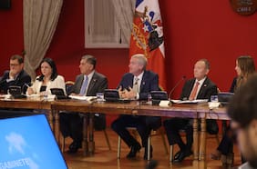 Kast convoca encuentro con ministros en Cerro Castillo en antesala de la cuenta pública