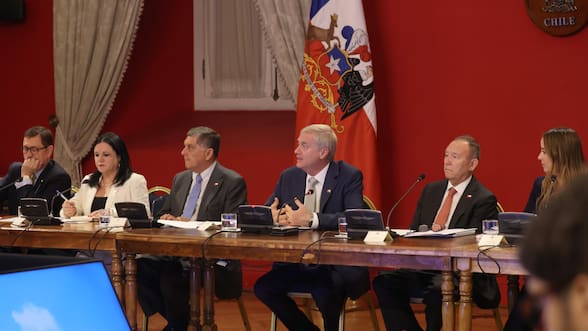 Kast convoca encuentro con ministros en Cerro Castillo en antesala de la cuenta pública