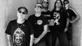 En CD y vinilo llega el “Bar 38 en vivo” de Los Miserables