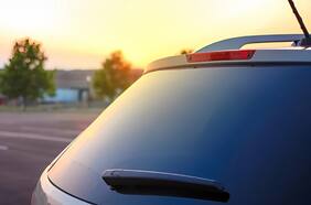 Si mi auto tiene vidrios polarizados, ¿aprueba la revisión técnica? Qué dice la ley