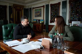 Zelenski anuncia la salida de la primera ministra ucraniana en una reestructuración de su gobierno