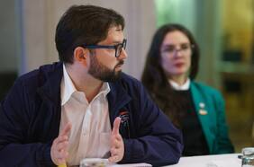 La noche en que Boric le dio su total respaldo a Javiera Martínez: lo que no se vio del cónclave oficialista por Presupuesto