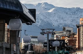Tras semanas de pruebas: Teleférico Bicentenario obtiene certificación internacional de seguridad