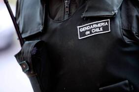Envío de coronas de flores y autos baleados: detalles de las más de 2.000 amenazas que afectan a funcionarios de Gendarmería