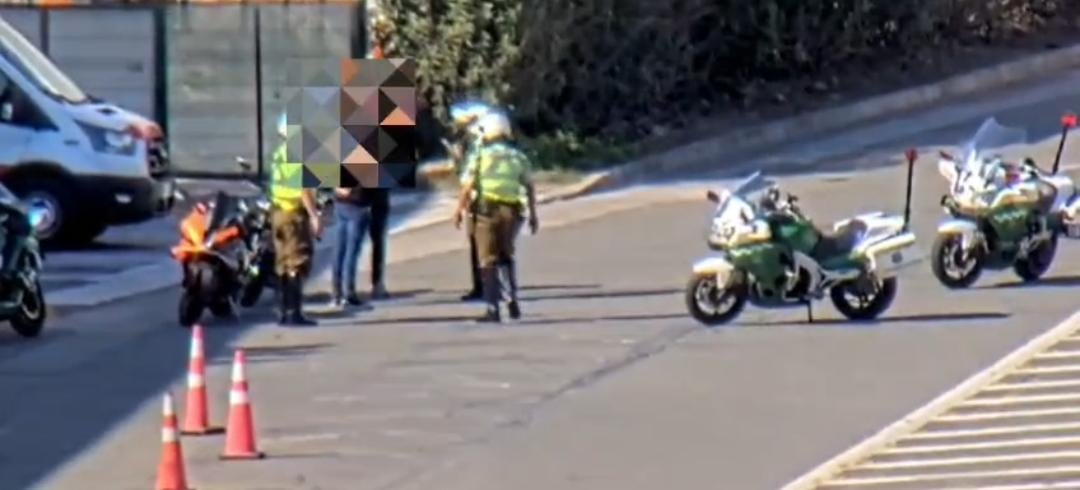 Carabineros detiene a cinco personas por conducción temeraria en la RM