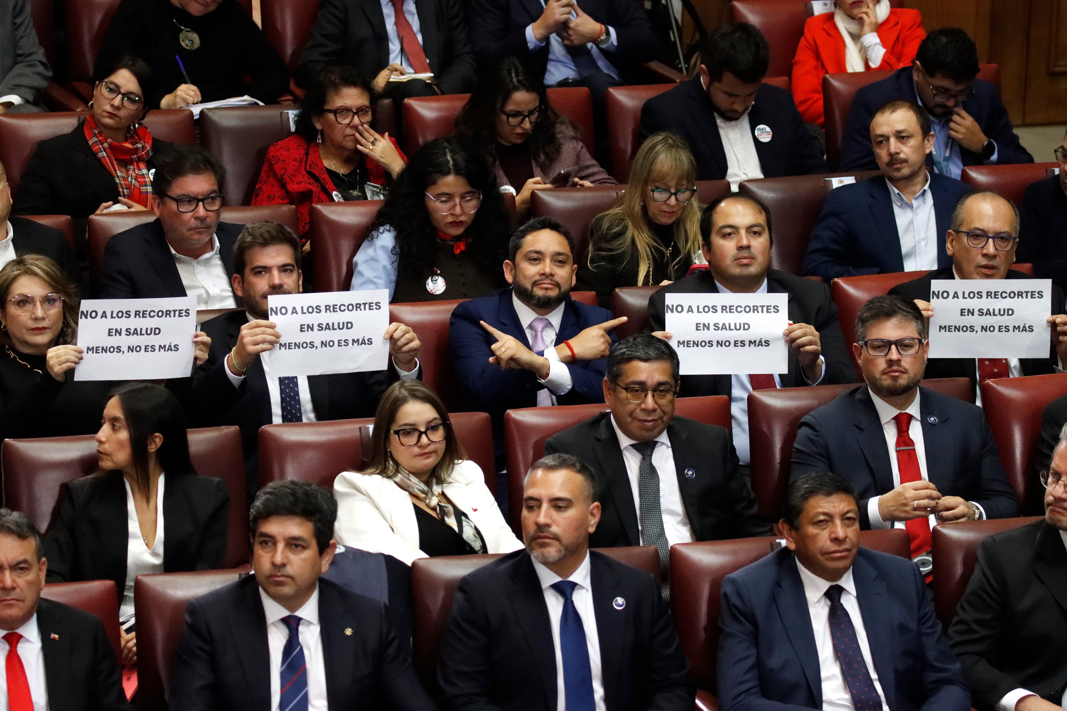 Oposición acusa falta de anuncios de Kast y valora el respiro que se le dio a la administración Boric