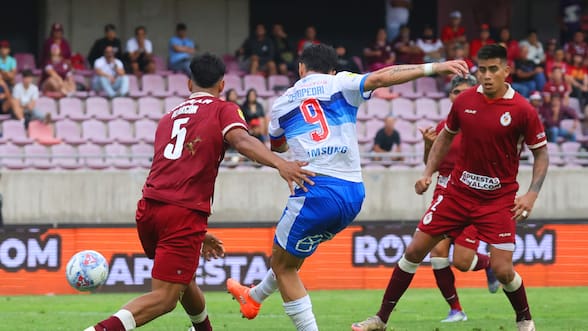 La UC reacciona a tiempo para evitar el tropezón: el infaltable Zampedri le da el empate ante La Serena en el debut