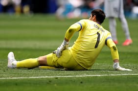Costó la eliminación: la salida de Thibaut Courtois lesionado y entre lágrimas en el duelo ante España en el Mundial