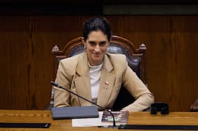Cambio de urgencia del gobierno obliga a suspender votación de proyecto que regula el uso de redes sociales por menores de edad