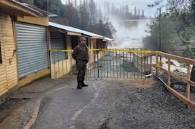 Clausuran sendero en el Salto del Laja por fisura en terreno y personal de Sernageomin realiza evaluación