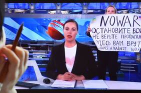 Periodistas rusos se rebelan contra la guerra: ola de renuncias golpean a la TV estatal