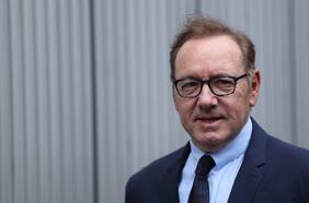 Cronología del peor momento de Kevin Spacey: el juicio por agresiones sexuales y el apoyo de Elton John