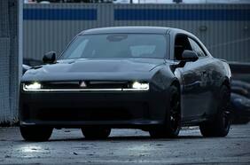 El primer Dodge Charger 100% eléctrico se deja ver