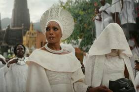 Angela Bassett sobre su nominación al Oscar por Black Panther Wakanda Forever: “La Reina Ramonda es  un personaje que tocó mi espíritu”