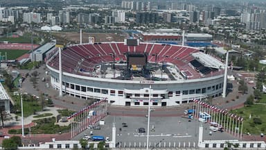 Autoridades anuncian cortes de tránsito, extensión del Metro y prohibición de acampar en el Estadio Nacional