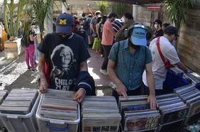 Jorge González, Yo La Tengo y Luis Miguel: los recomendados de los expositores de la nueva feria del vinilo en Santiago