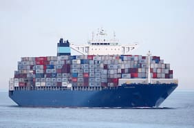 Cómo es el buque Maersk Saltoro y por qué llegó tarde con las cerezas chilenas a China