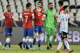 ¿Quién es el futbolista chileno más popular en redes sociales? ¿Cuál fue el gol más compartido en Instagram? Estudio muestra el comportamiento de hinchas chilenos en Internet en 2021