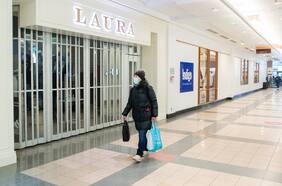 Canadá: Quebec inicia cierre de tiendas ante repunte de Covid-19