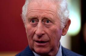 El príncipe Carlos da positivo por Covid y Buckingham mantiene silencio sobre el estado de salud de la reina Isabel II