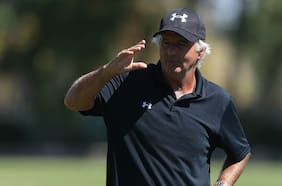 Fernando Carvallo se alza contra la carpeta del nuevo San Carlos: “El gran fútbol se juega en pasto natural; la Champions nunca se va a jugar en sintético”