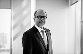 Lo que se juega Alberto Undurraga en la junta nacional DC de este sábado