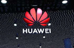 El lío de facturas falsas que afectó a Huawei y que la obligó a acudir al Tribunal Constitucional