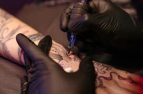 ¿Los tatuajes pueden dañar la salud? Esto dicen los estudios