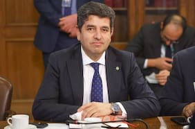 Vandalizan automóvil del diputado Daniel Valenzuela frente a productora de Sin Filtros en Providencia