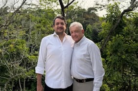 El hijo de AMLO pone a prueba el legado del partido fundado por su padre y a Claudia Sheinbaum